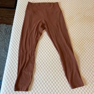 Lululemon size 8 copper 7/8 length leggings